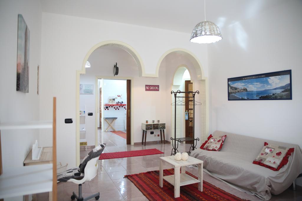 B&B Al Museo Reggio di Calabria Bagian luar foto