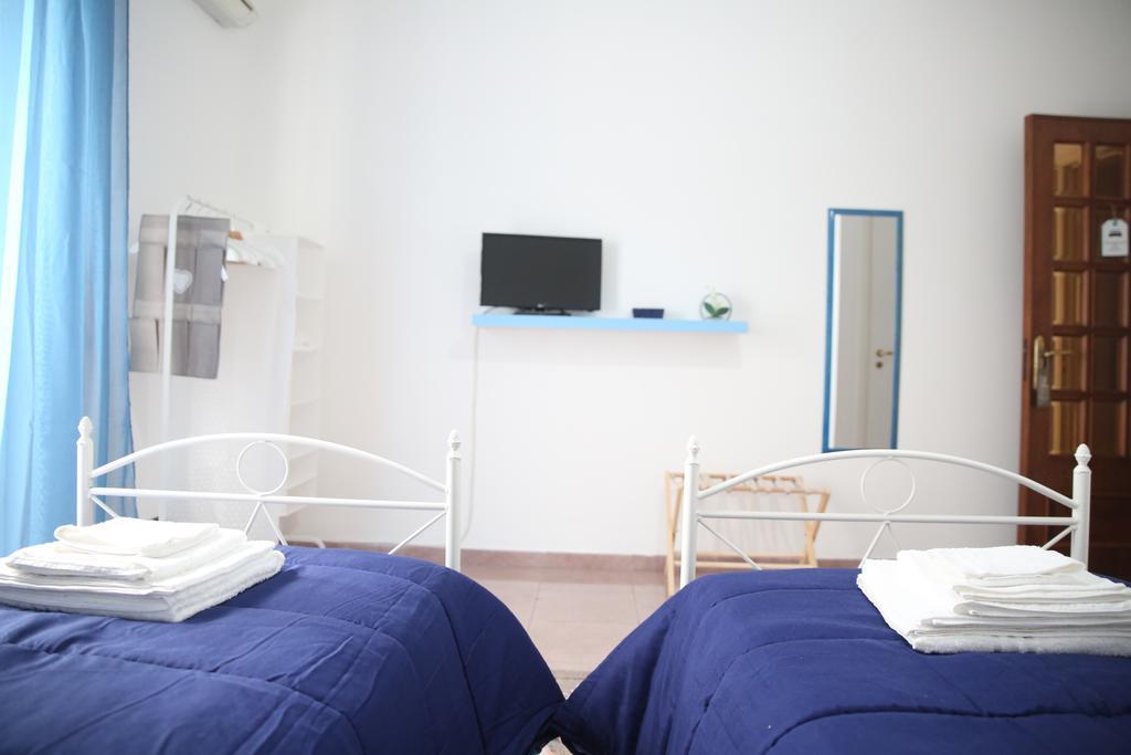 B&B Al Museo Reggio di Calabria Bagian luar foto
