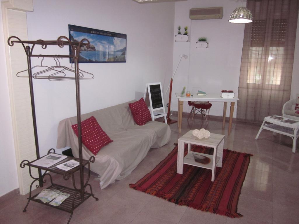 B&B Al Museo Reggio di Calabria Bagian luar foto