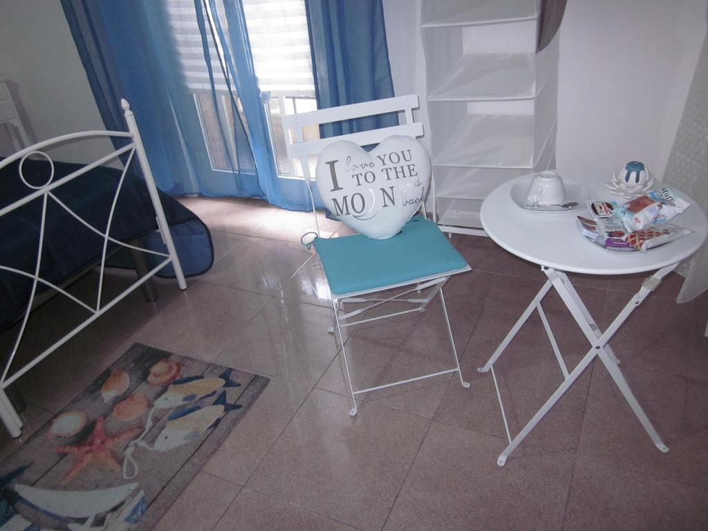 B&B Al Museo Reggio di Calabria Bagian luar foto
